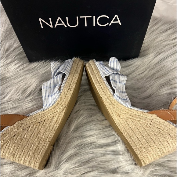 NAUTICA  NWT Blue & White Ankle Wedge - Picture 3 of 8